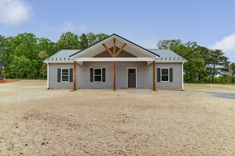 1556 Goat Island Rd Long Island, VA 24569