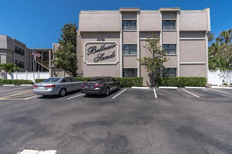 3210 Gulf Blvd #106 Belleair Beach, FL 33786