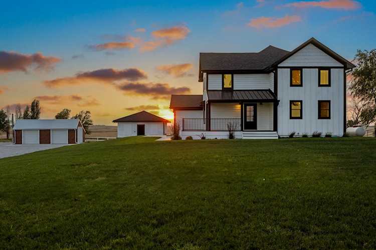 21827 T Ave Dallas Center, IA 50063 MLS 672095