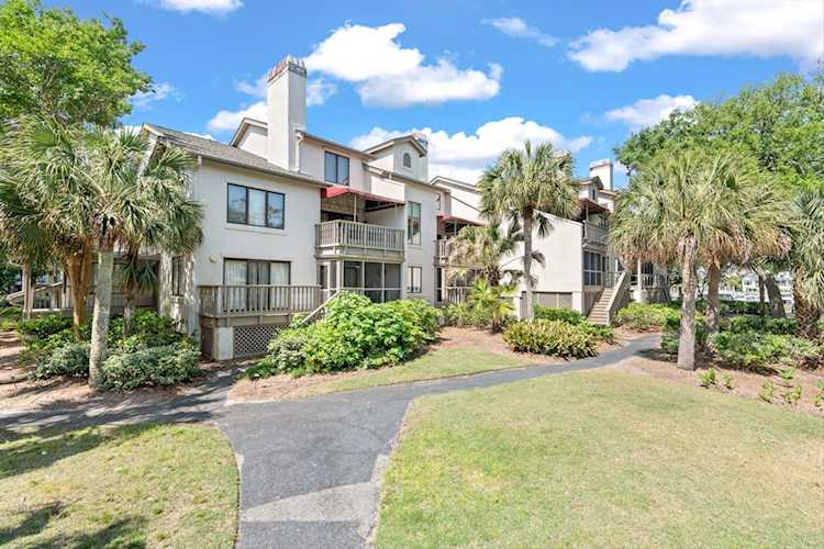 306 Yacht Harbor Ct Isle of Palms, SC 29451