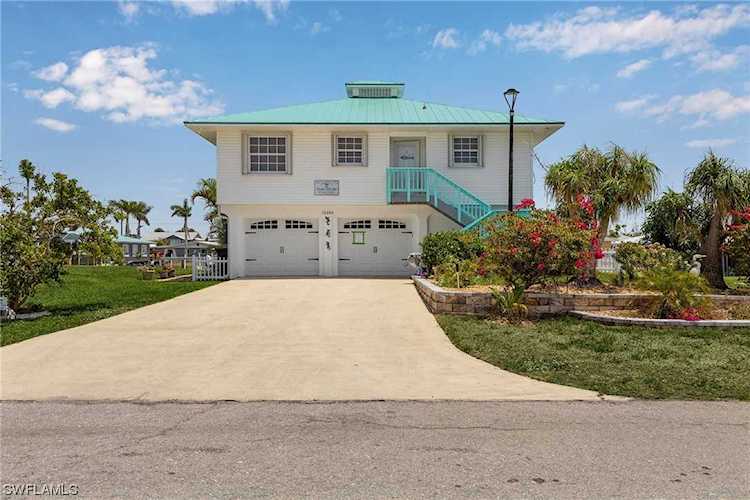 16080 Porto Bello St Bokeelia, FL 33922