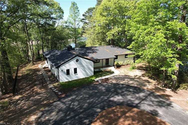 2369 S Wolfsnare Dr Virginia Beach VA 23454 | MLS# 10483441 - WilliamLayton.com Photo 1