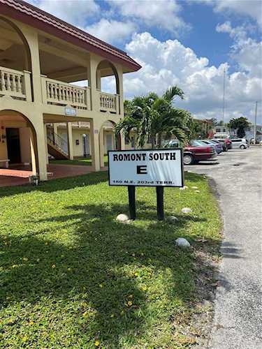 160 NE 203rd Ter #32 Miami Gardens, FL 33179