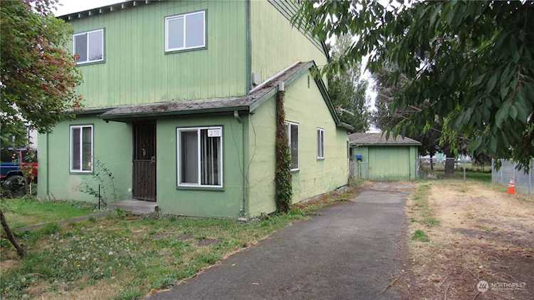 270 23rd Ave Longview, WA 98632