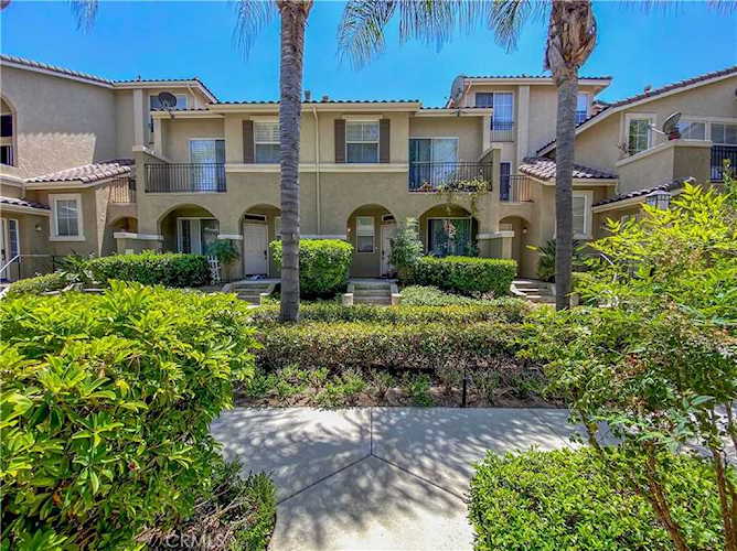 809 Larkridge Irvine, CA 92618 | MLS OC23070499 Photo 1