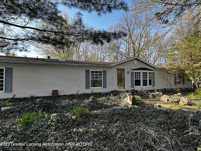 7747 Alward Rd Laingsburg, MI 48848