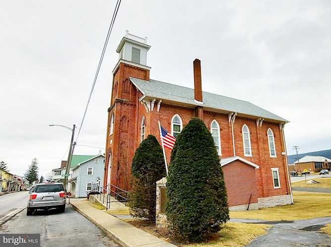 122 E Main St Rebersburg, PA 16872