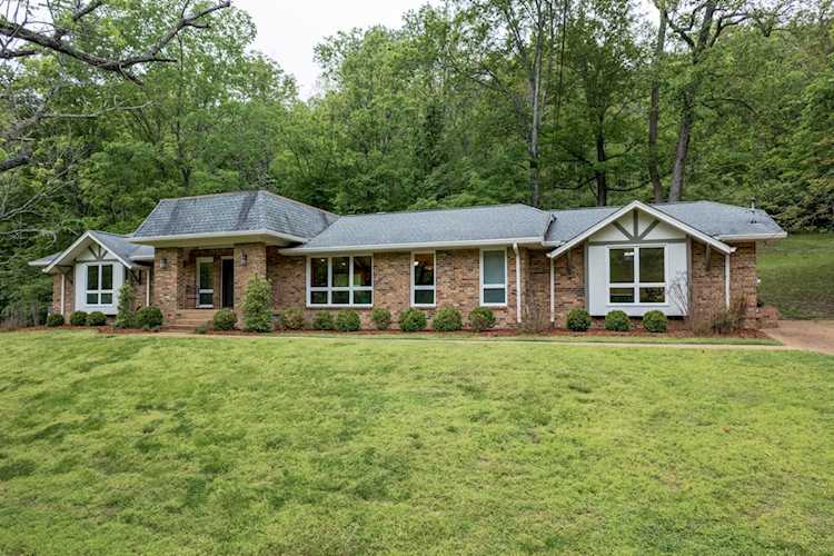 2291 N Berrys Chapel Rd Franklin, TN 37069