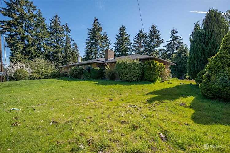 16740 Des Moines Memorial Dr S Burien, WA 98148 | MLS® 2062217 Photo 1