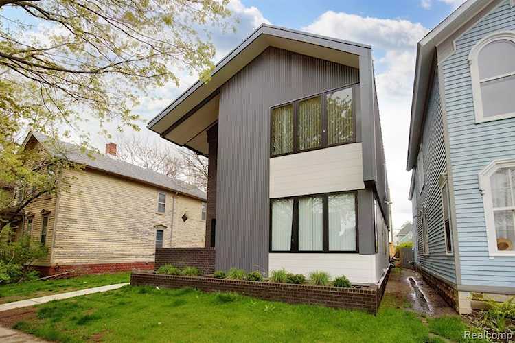 2223 Wabash St Detroit, MI 48216