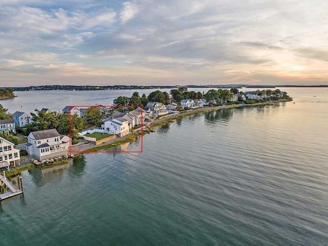 212 Nantasket Rd Hull, MA 02045