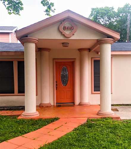 910 Coronado St Houston, TX 77009