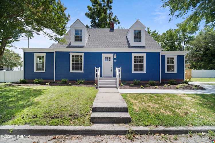 106 N Griffin Street Elizabeth City, NC 27909