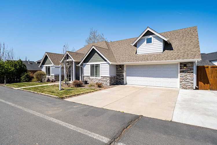 61173 Hilmer Creek Dr Bend, OR 97702