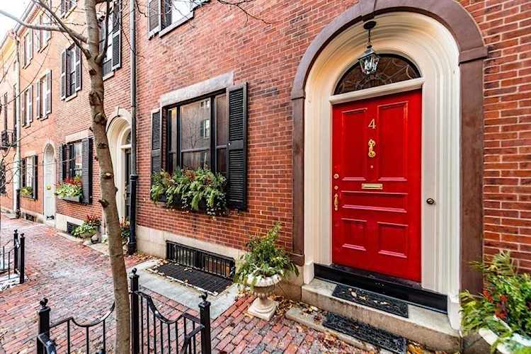 4 West Cedar St Boston, MA 02114