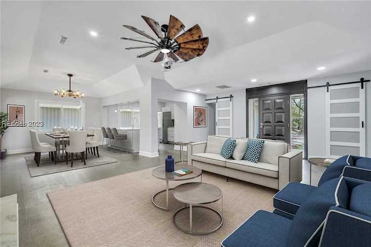 54 Otter Rd Hilton Head Island, SC 29928
