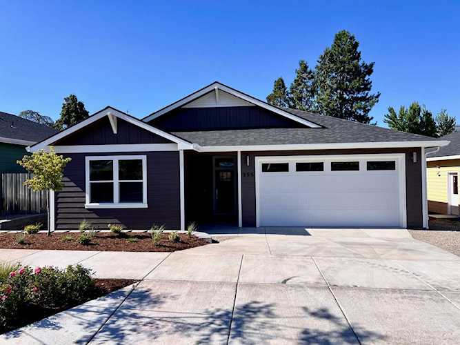 355 Randy St Ashland, OR 97520