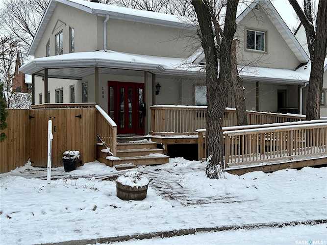 100 Connaught Crescent Regina, SK S4T 6M9