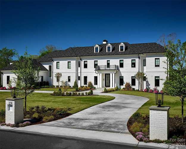 7214 Baltusrol Ln Charlotte, NC 28210