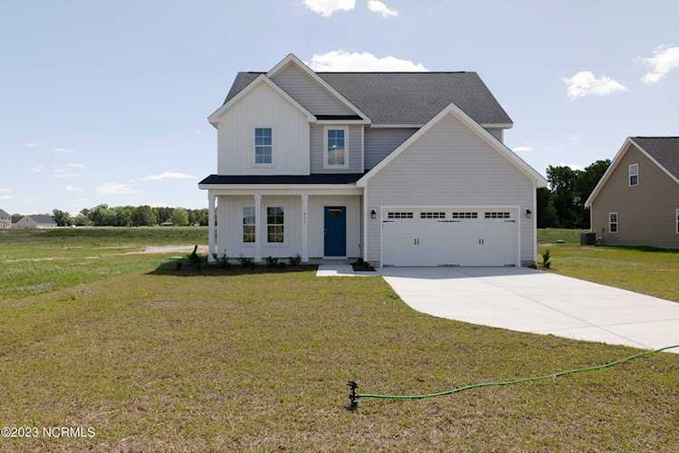 551 Stella Road Stella, NC 28582