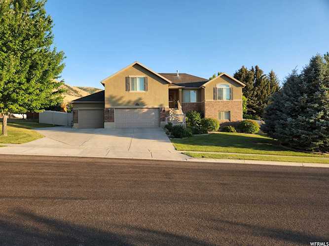 55 W 1500 S Perry, UT 84302