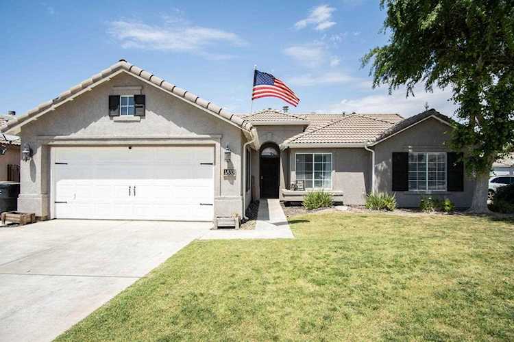 1832 W Cheryll Ave Porterville, CA 93257 | MLS 223344 Photo 1