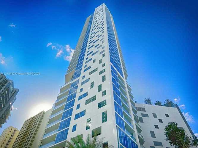 1300 Brickell Bay Dr #804 Miami, FL 33131
