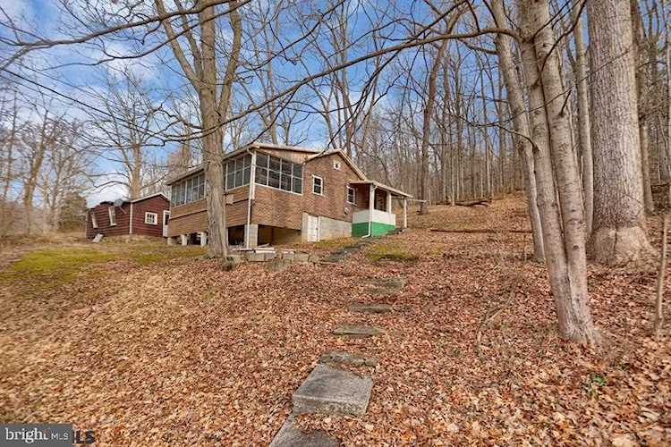 5317 Sunny Glen Spruce Creek, PA 16683