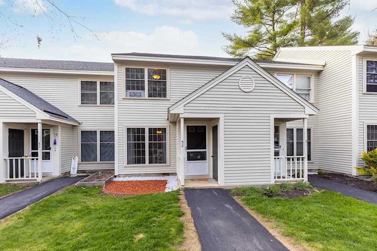52 Woodland Green Rochester, NH 03868