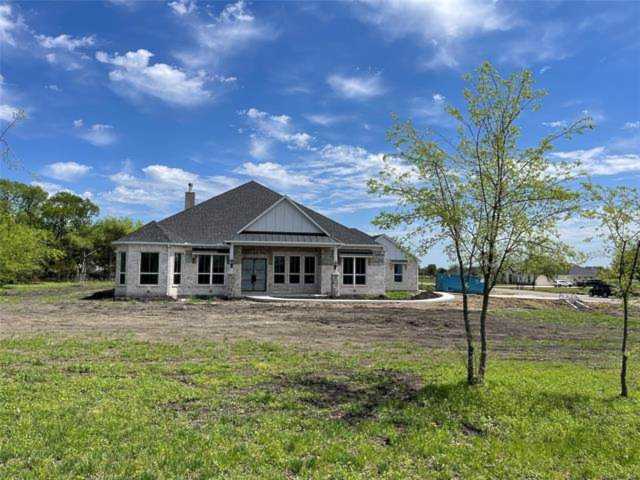 2430 Chestnut Court Van Alstyne, TX 75495