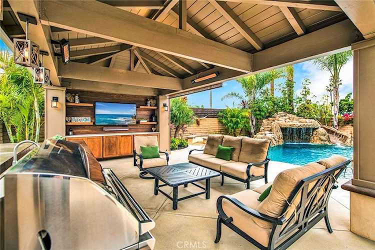 9628 Shimizu River Circle Fountain Valley, CA 92708 | MLS OC23070517 Photo 1