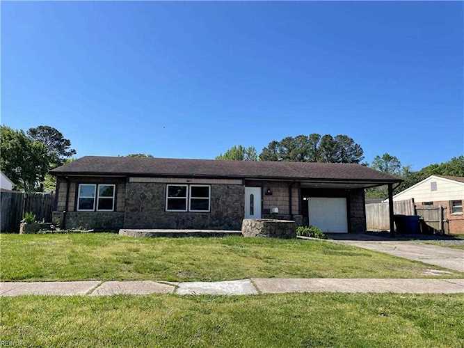 3713 S Plaza Trl Virginia Beach VA 23452 | MLS# 10484950 - WilliamLayton.com Photo 1