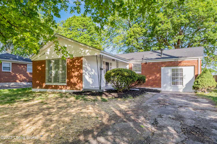 4816 Imperial Terrace Louisville, KY 40216 | MLS 1635711 Photo 1