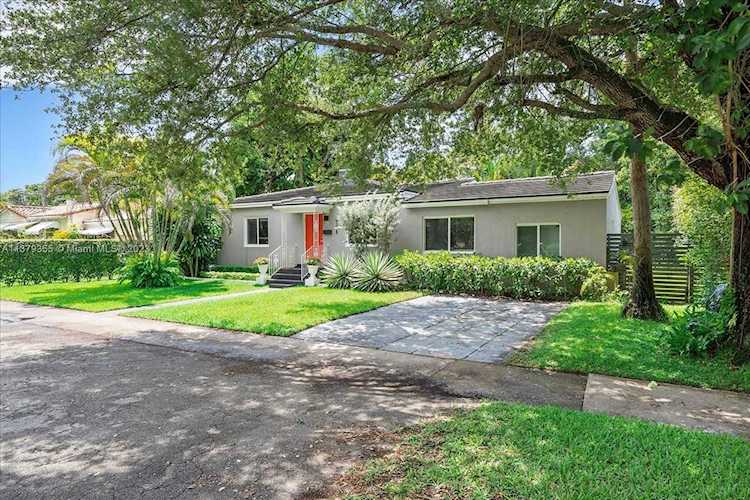 9338 NW 2nd Ave Miami Shores, FL 33150