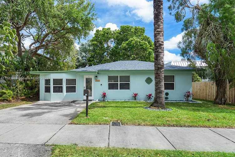 2821 Frederick Blvd Delray Beach, FL 33483