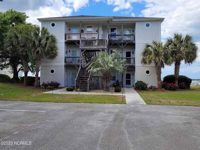 8626 Sound Drive Emerald Isle, NC 28594