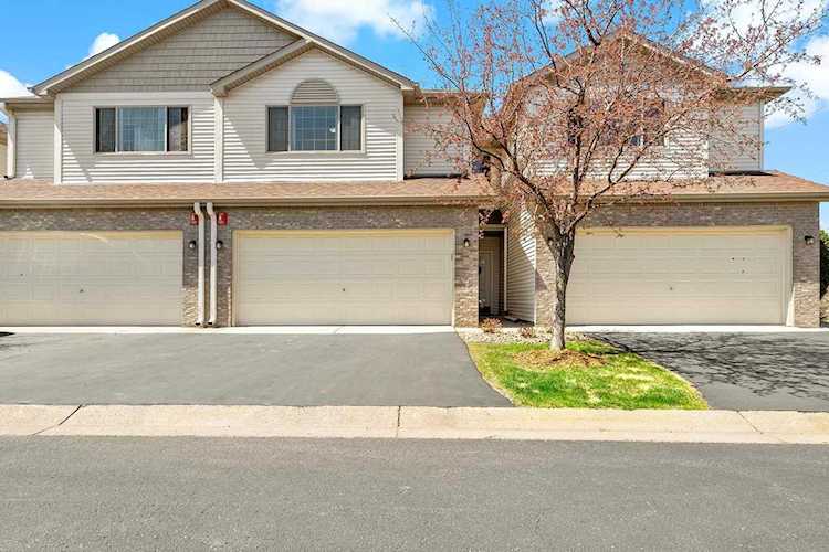 217 Stallion Lane Lino Lakes, MN 55014