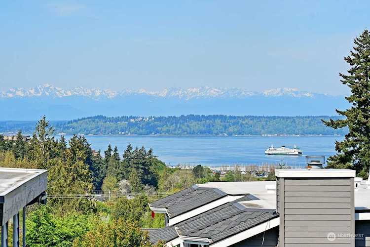 733 Hemlock St, Edmonds, WA, 98020 | MLS#2062445 | Novak Team Photo 1