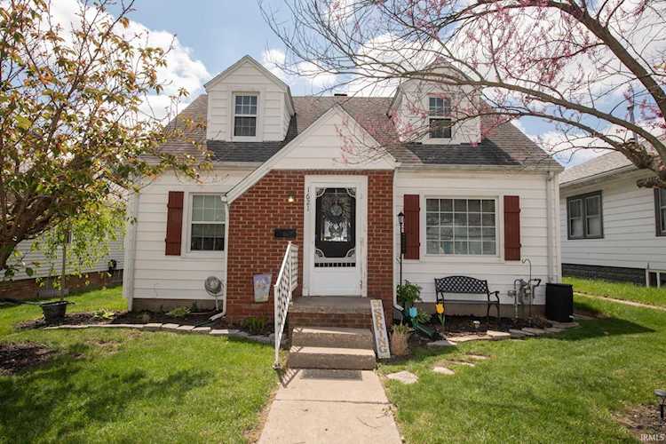 1621 Adams Street Lafayette, IN 47905