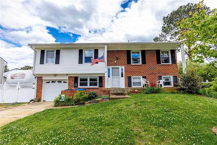 home for sale in Windsor Oaks West Virginia Beach VA 23452 - MLS 10484948 Photo 1