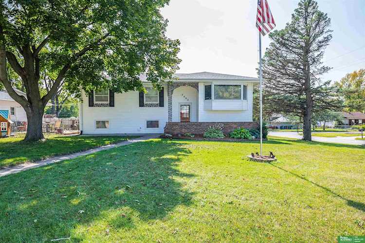 7402 Arrow Rock Dr Bellevue, NE 68157 | MLS 22306355 Photo 1