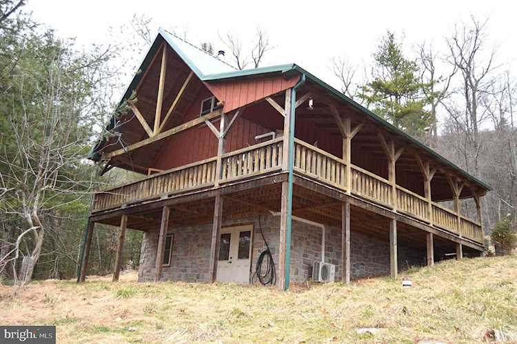 441 Upper Bald Eagle Ln Mcclure, PA 17841