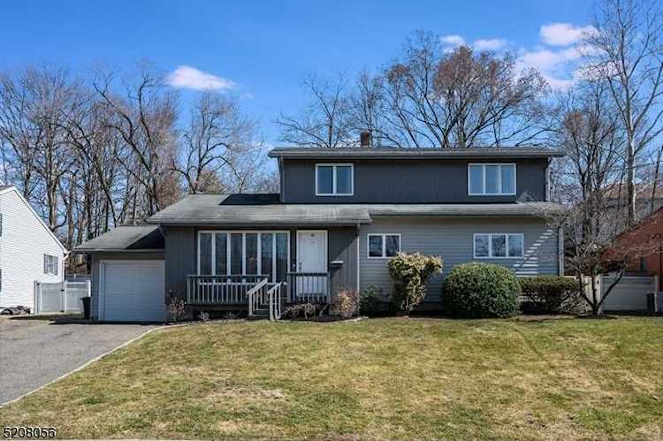10 Overlook Ave Little Falls Twp., NJ 07424 | MLS 3834406 Photo 1