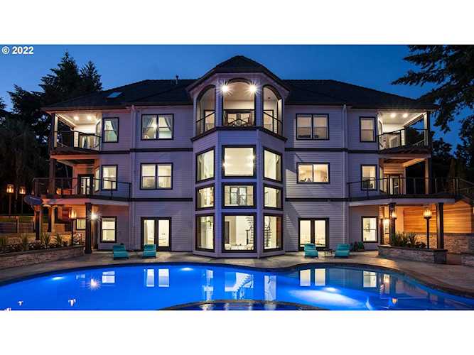 12815 SE Rivercrest DR Vancouver, WA 98683