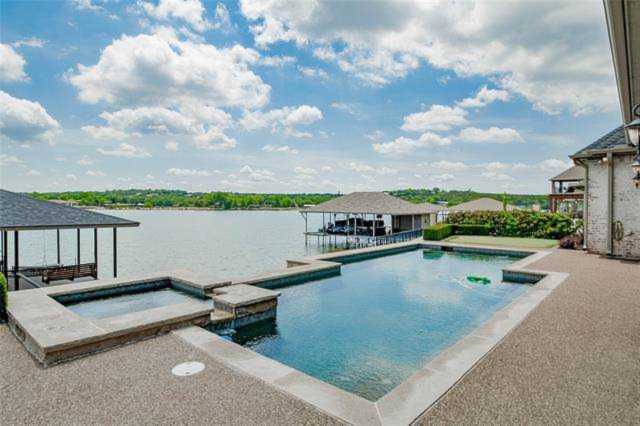 2610 Harborside Drive Granbury, TX 76048