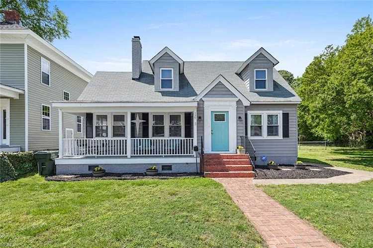 135 Pochin Place Hampton, VA 23661