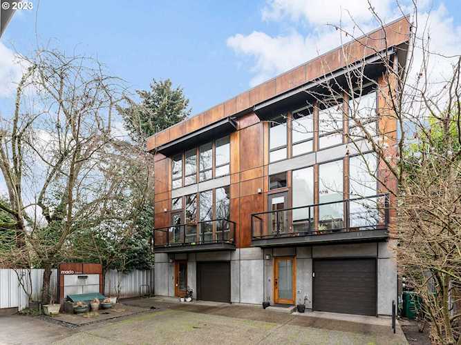 468 NE Brazee ST #2B Portland, OR 97212