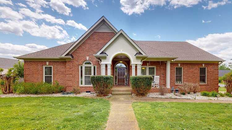 2927 Stewart Campbell Pt Thompsons Station, TN 37179