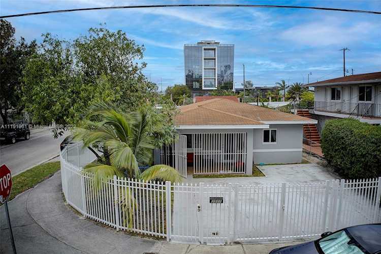 3511 NW 1st Ave Miami, FL 33127