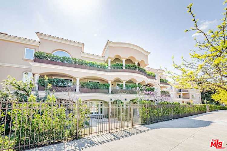 4848 Wilshire Blvd #200 Los Angeles, CA 90010 | MLS 23266809 Photo 1